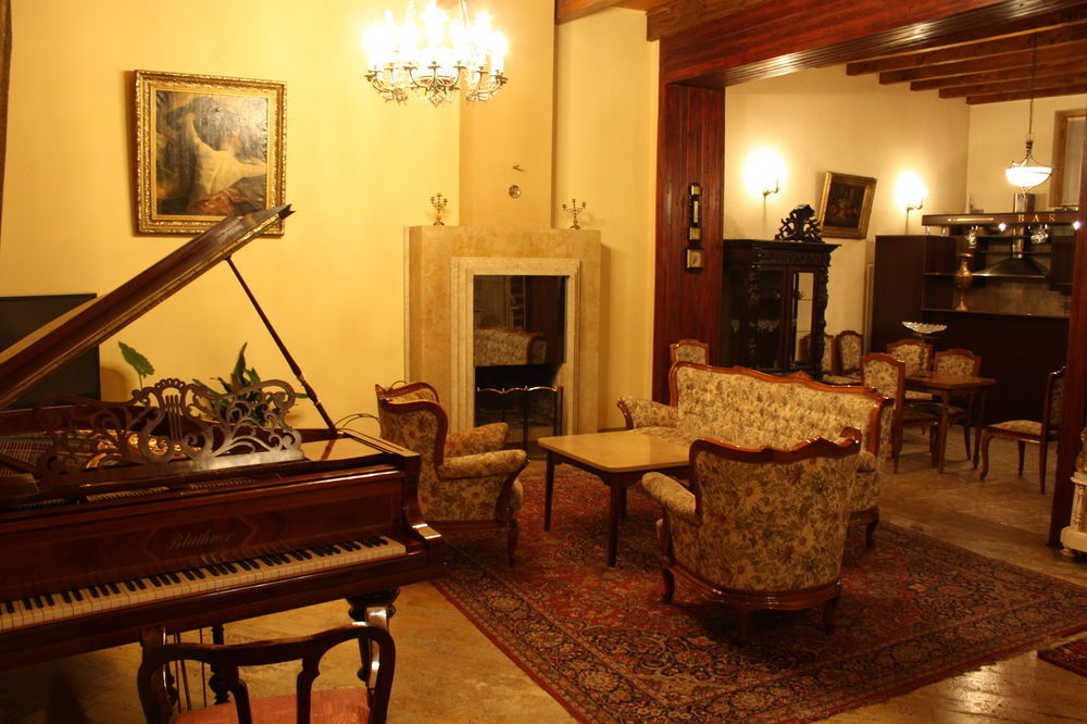 Hotel Royal Τυφλίδα Εξωτερικό φωτογραφία