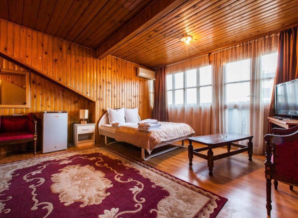 Hotel Royal Τυφλίδα Εξωτερικό φωτογραφία